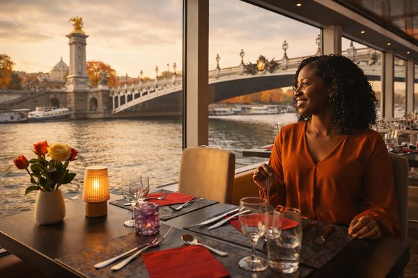 Succombez au charme d'un déjeuners croisière Seine pas cher